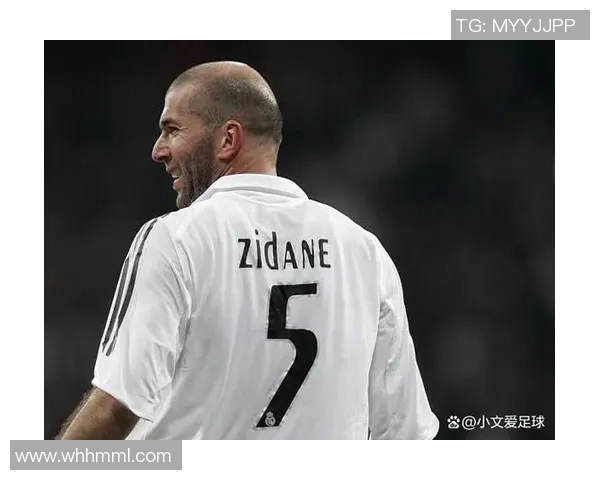 逆境中奋起的足球传奇球星用拼搏书写不屈与荣耀人生